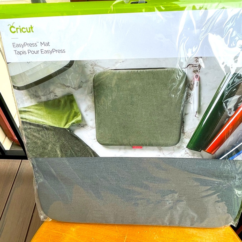 Cricuit Easy Press Mat 12” x 12”